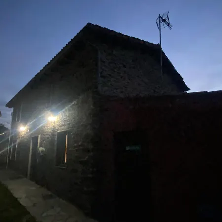 Casal De Pedra * Santa Irene