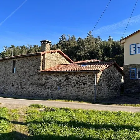 Casal De Pedra * Santa Irene