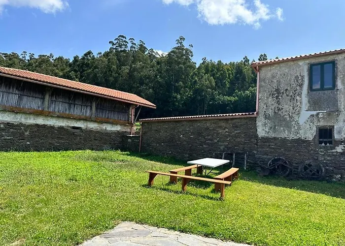 Casal De Pedra *